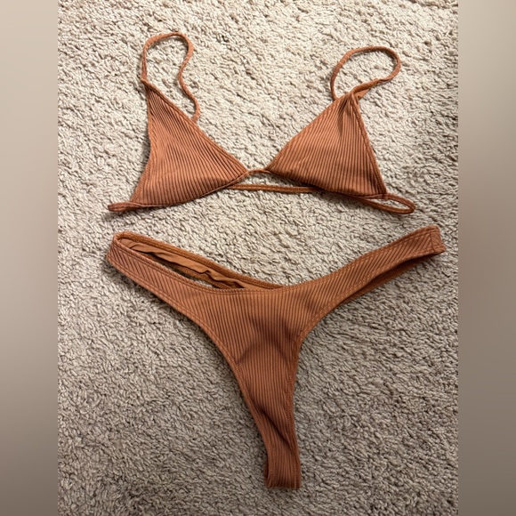 Minimale Animale Ribbed Bikini Set - Picture 1 of 5